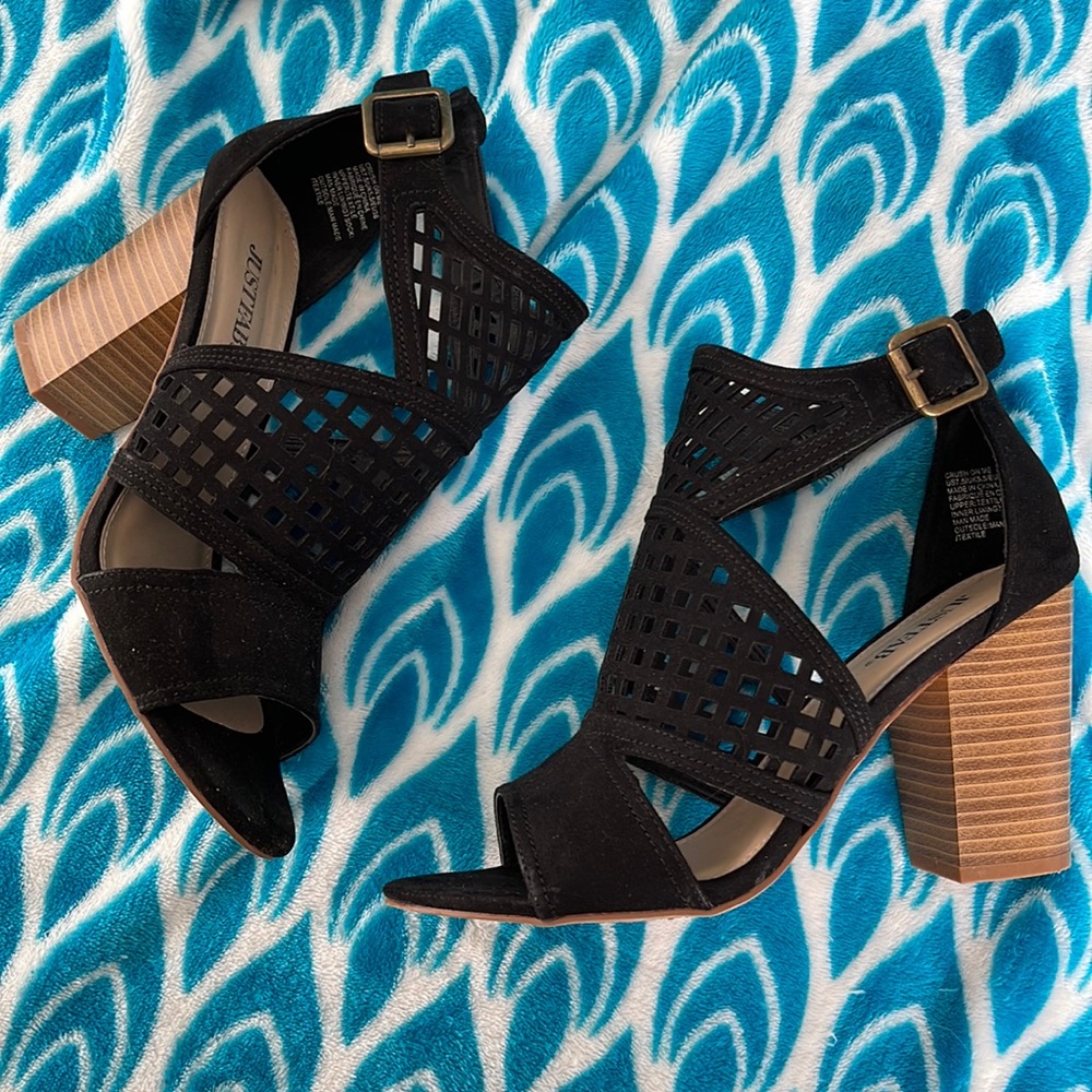 JustFab size 7.5 black heels